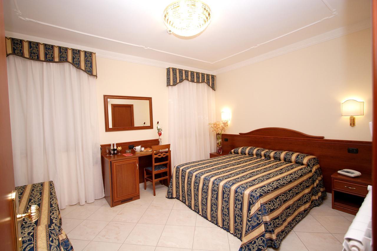 Guest House Galaxy Rome Bagian luar foto