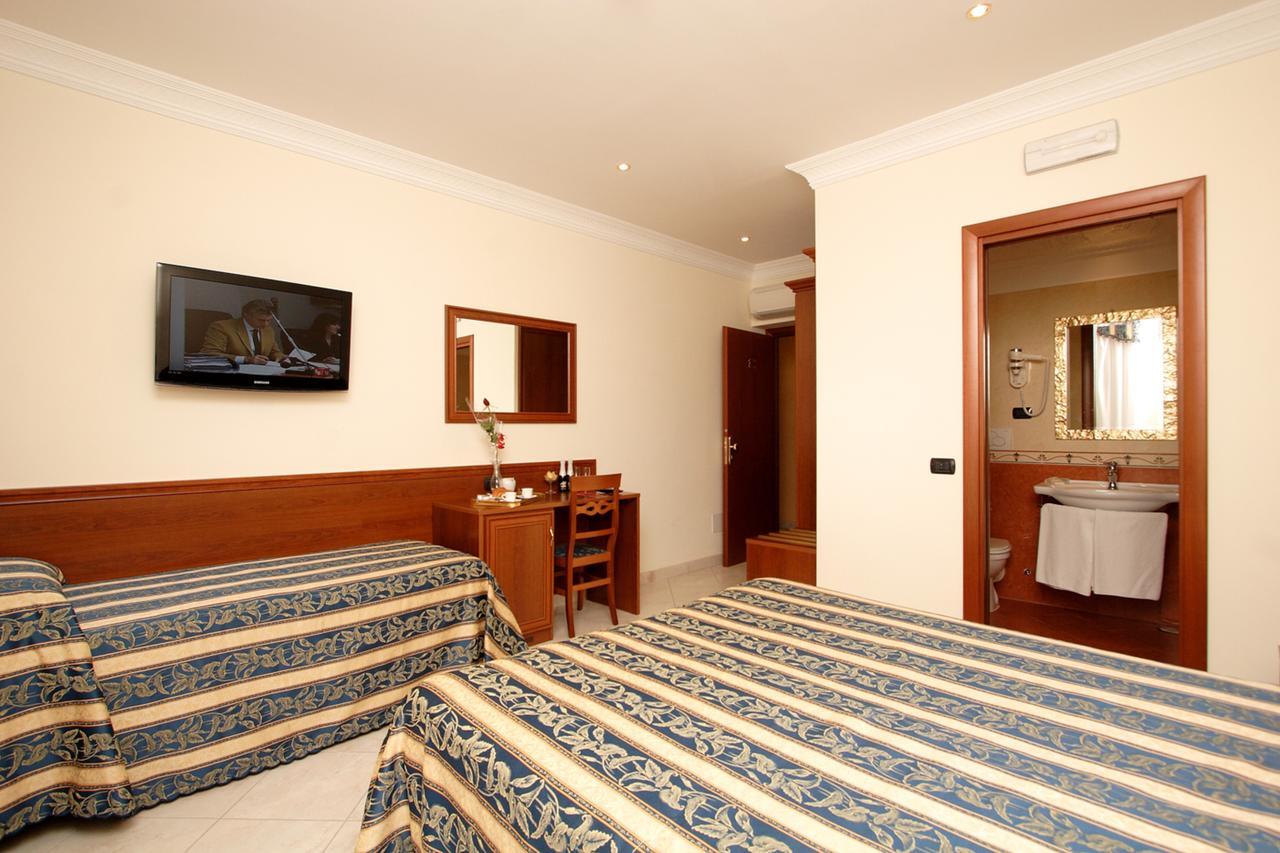 Guest House Galaxy Rome Bagian luar foto