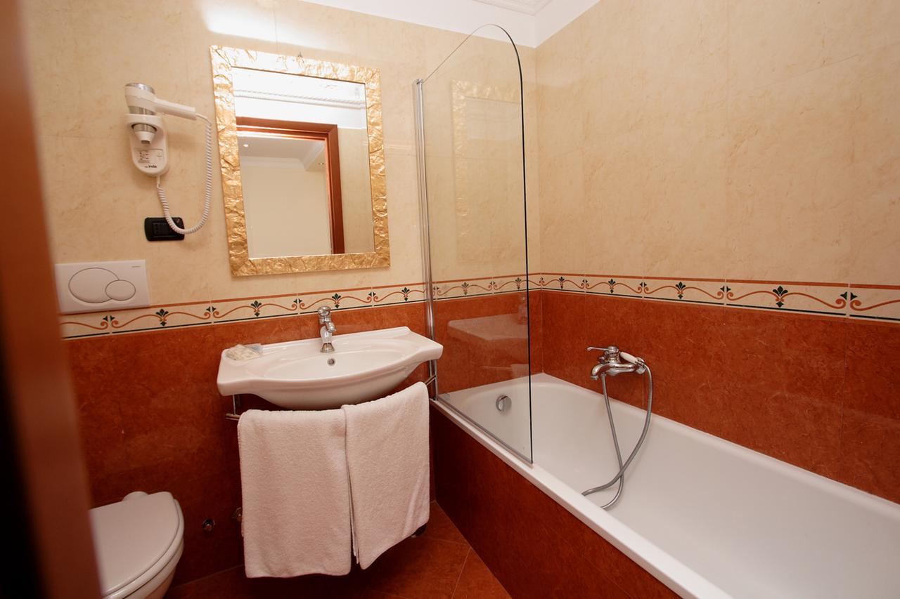 Guest House Galaxy Rome Bagian luar foto