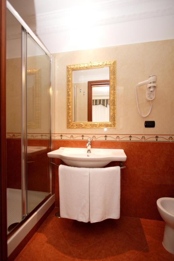 Guest House Galaxy Rome Bagian luar foto